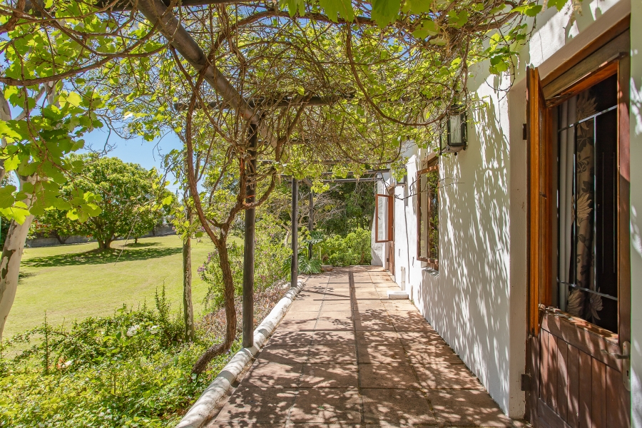 5 Bedroom Property for Sale in Windmeul Western Cape